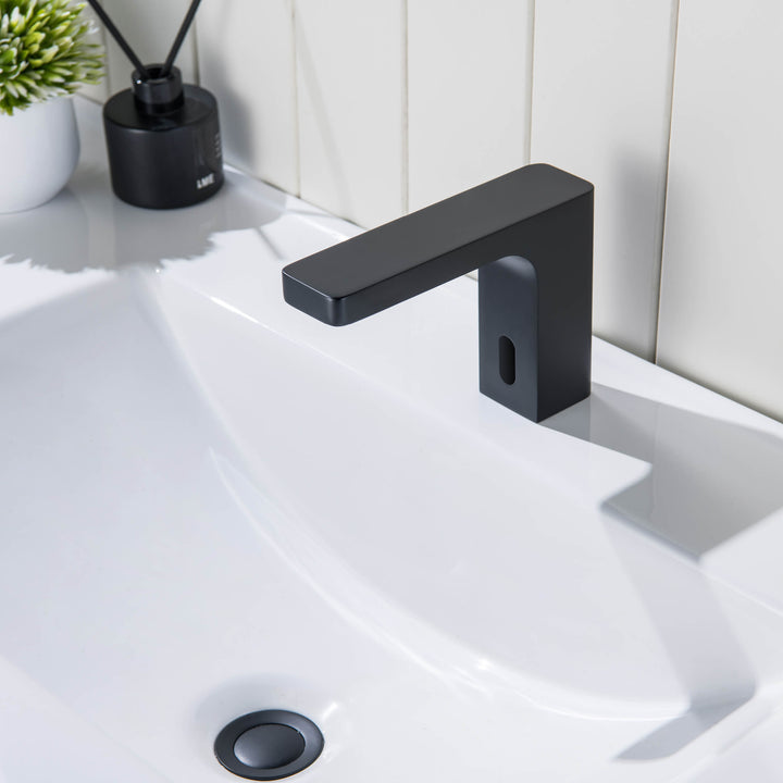 Fusion Touchless Bathroom Faucet with Pop-Up Drain