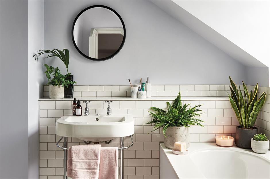 1c1778e2-5a0d-4b10-bef2-dc724f07908c-Dulux_Bathroom_Frosted-Steel_Warm-Pewter